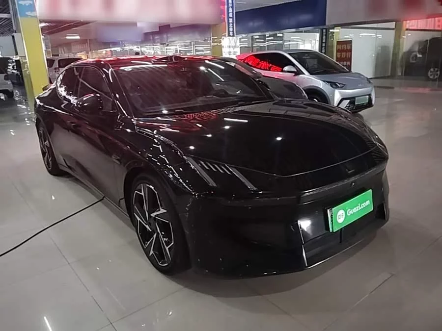 Lynk & Co Z10