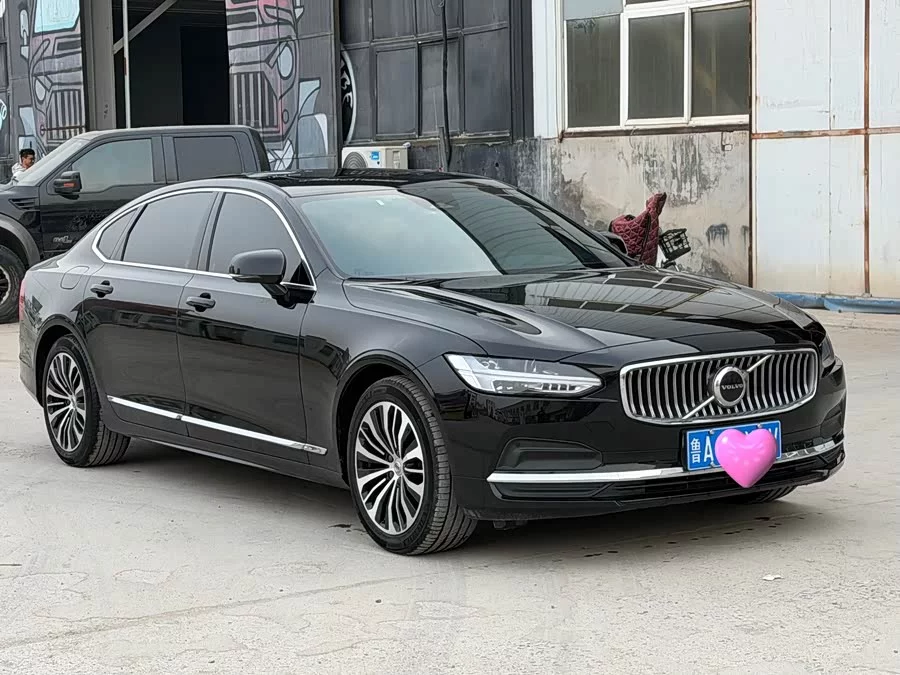 Volvo S90