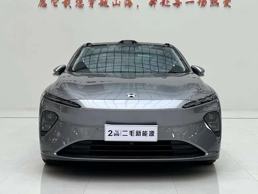 NIO ET7