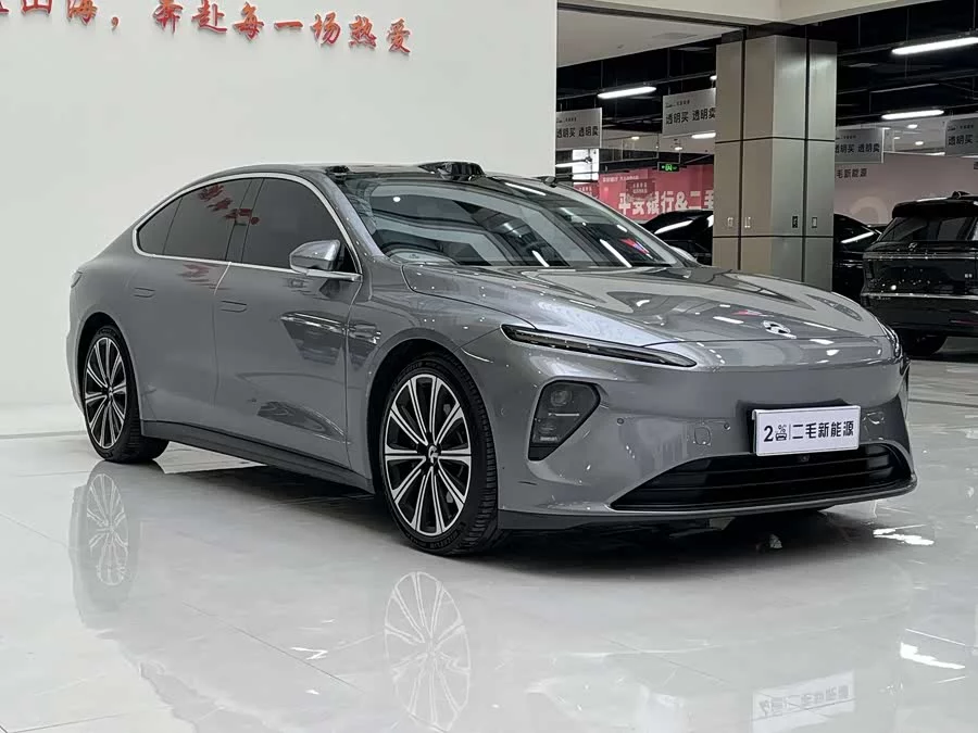 NIO ET7
