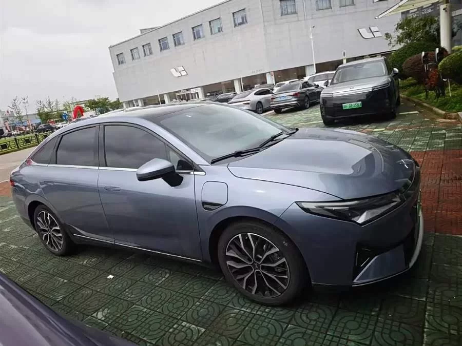 Xpeng P5