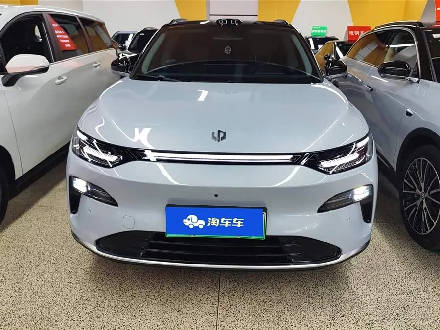 Leapmotor C11