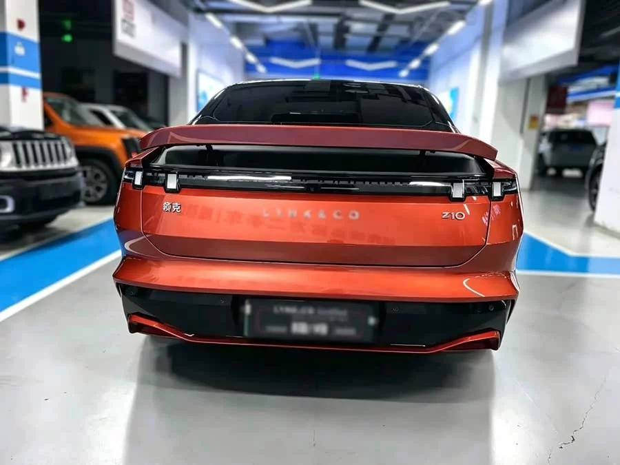 Lynk & Co Z10