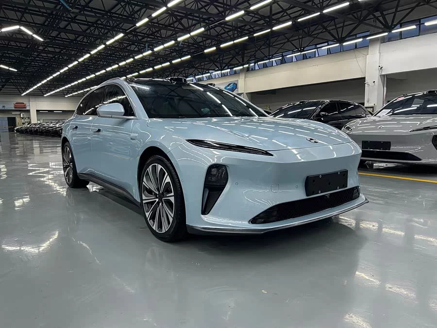 NIO ET5T