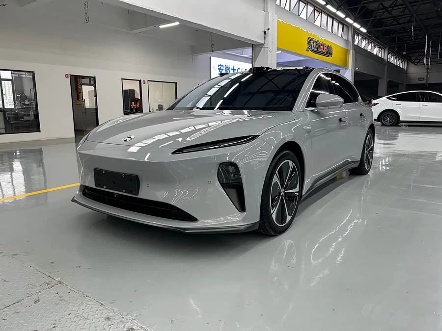 NIO ET5T