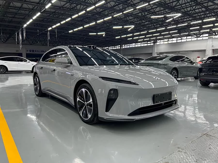 NIO ET5T
