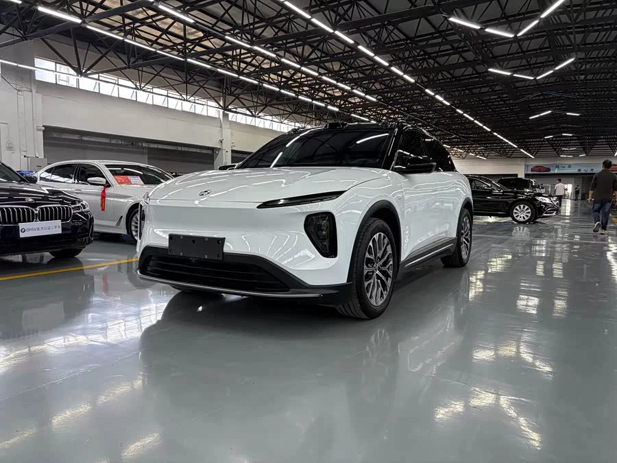 NIO ES6