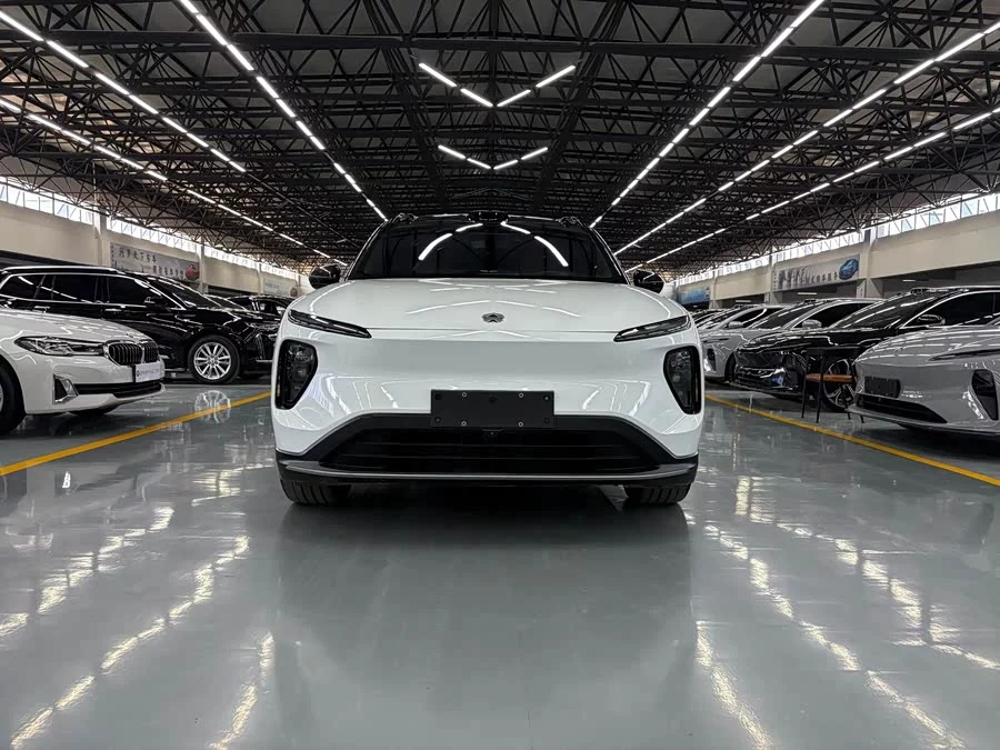 NIO ES6