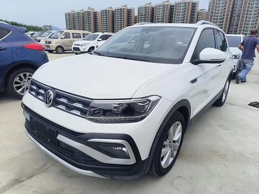 Volkswagen T-Cross (Tukai)