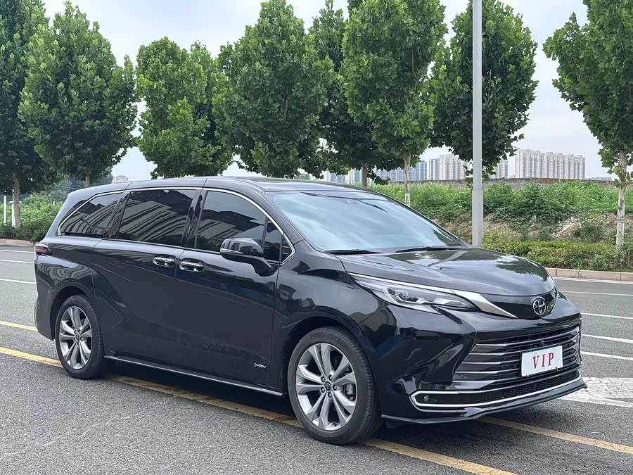 Toyota SIENNA