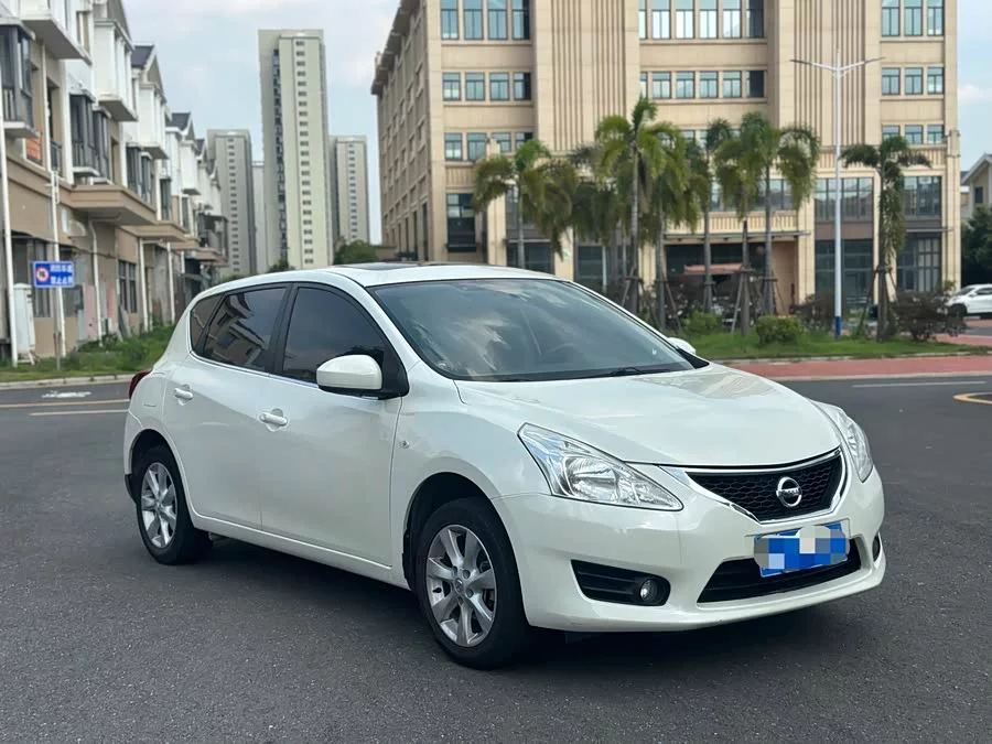 Nissan Tiida