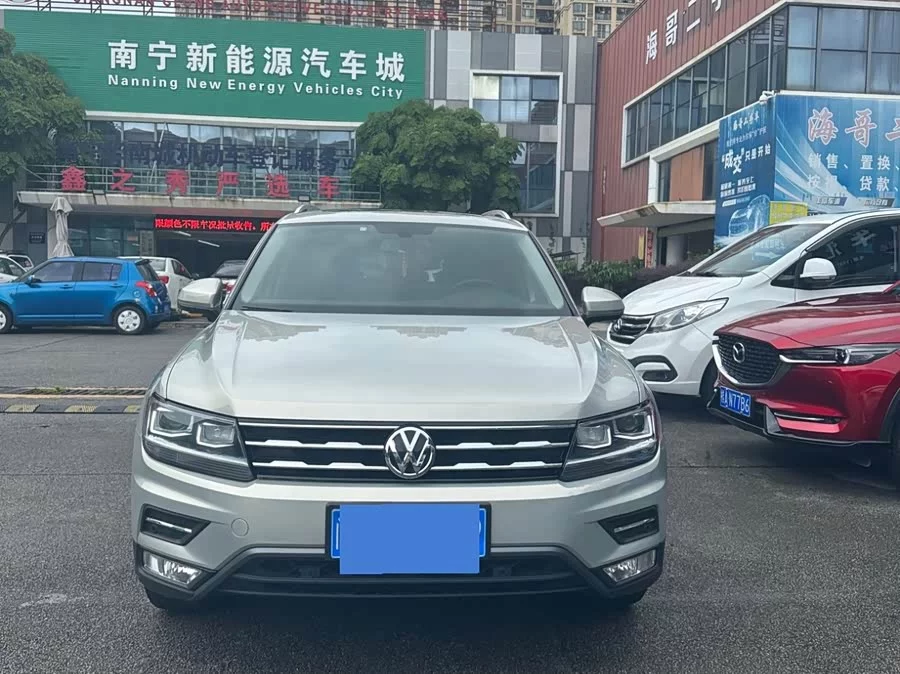 Volkswagen Tiguan L