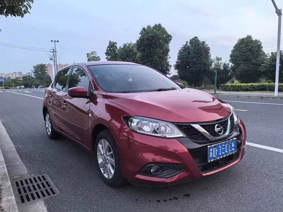Nissan Tiida