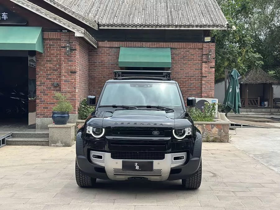 Land Rover guard