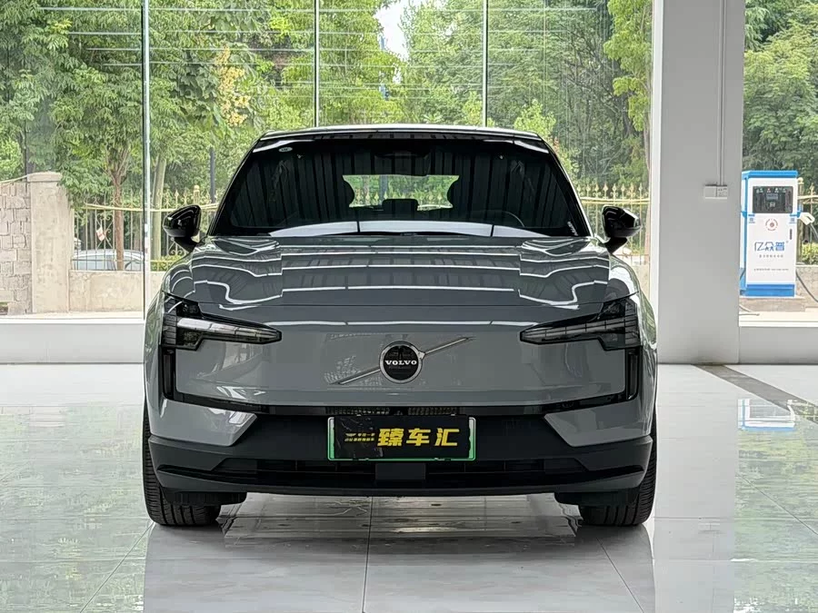 Volvo EX30