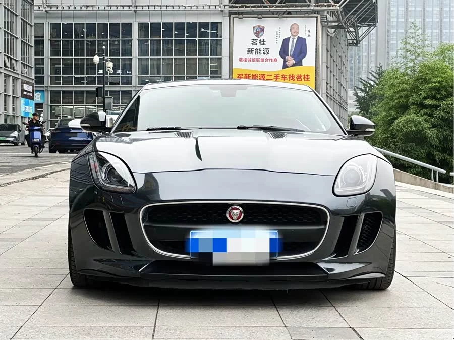 Jaguar F-TYPE
