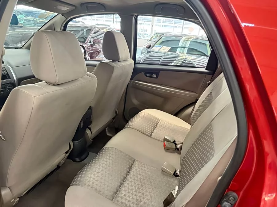 Suzuki SX4