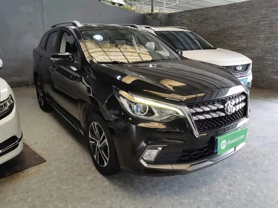 Venucia T70