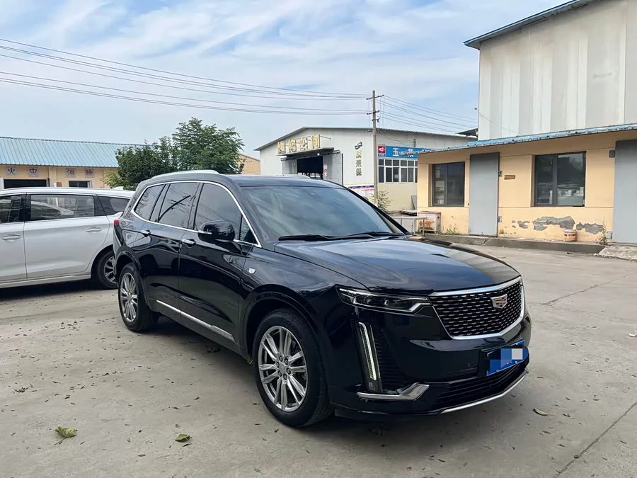 Cadillac XT6