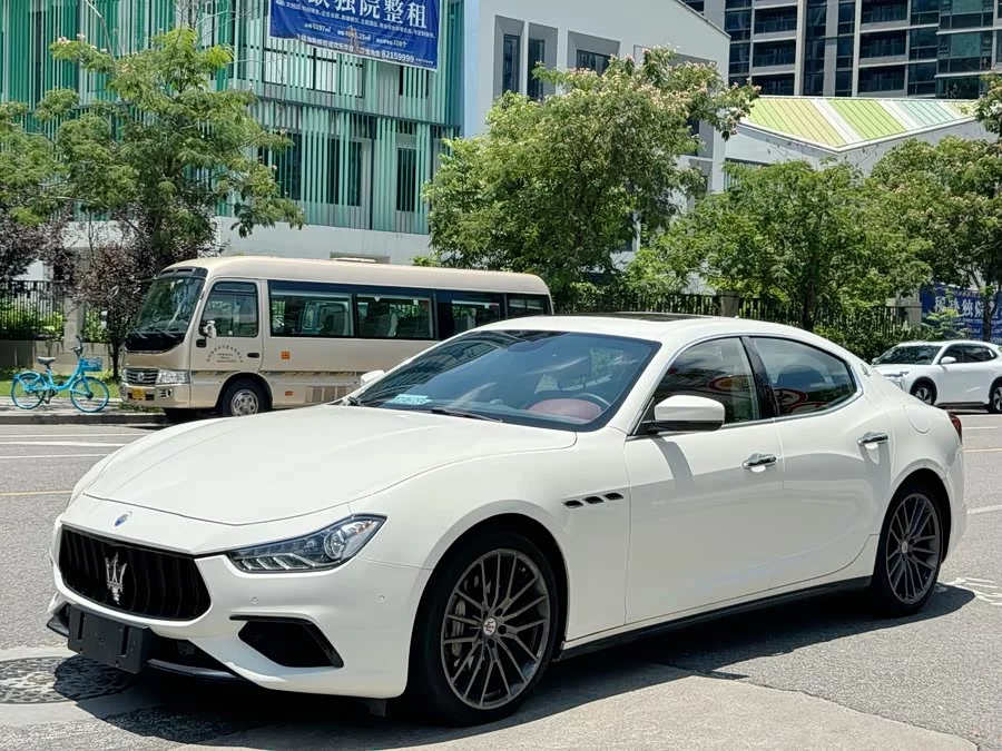Maserati Ghibli