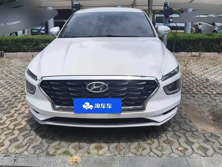 Hyundai Mistra