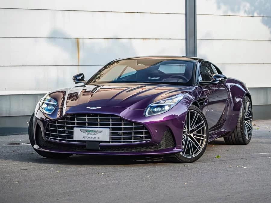 Aston Martin DB12