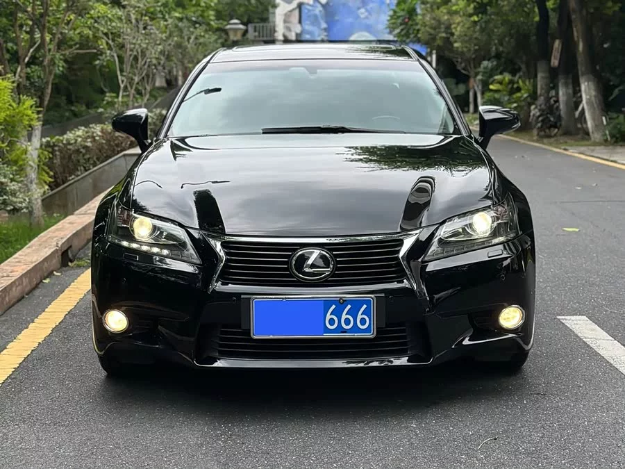 Lexus GS