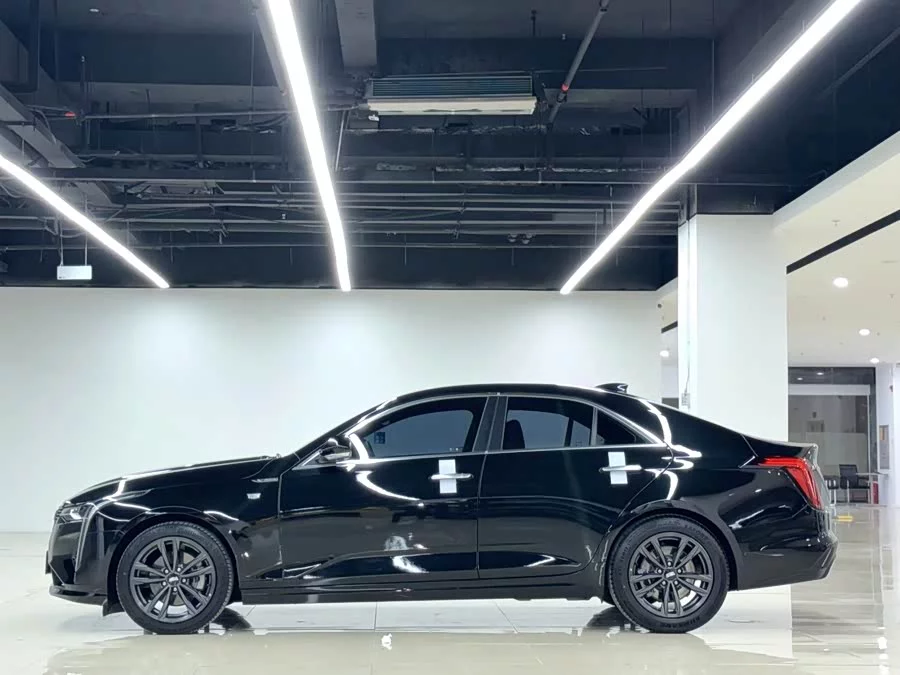 Cadillac CT4