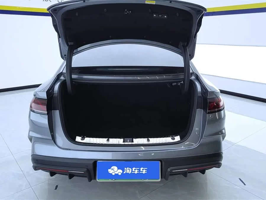 BYD Qin L