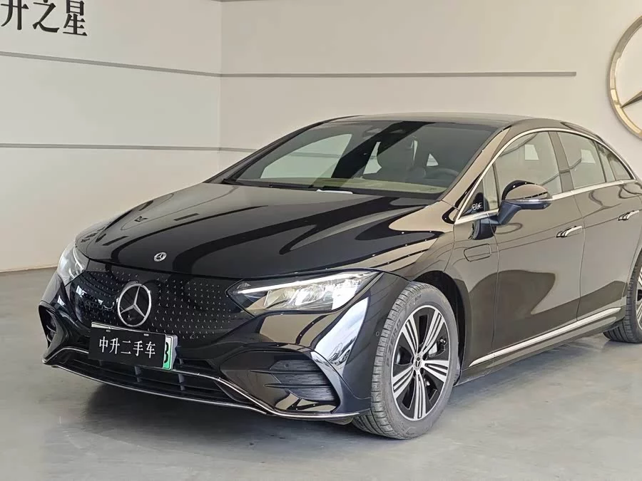 Mercedes Benz EQE