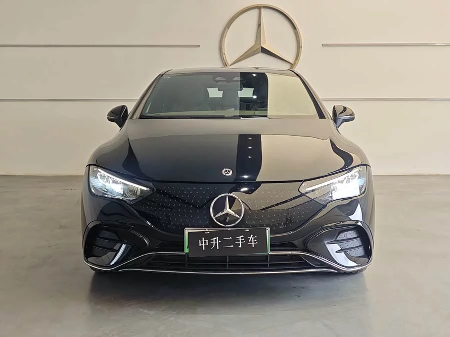 Mercedes Benz EQE