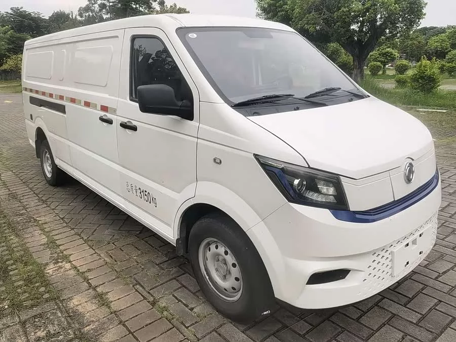 Dongfeng Yufeng EM27
