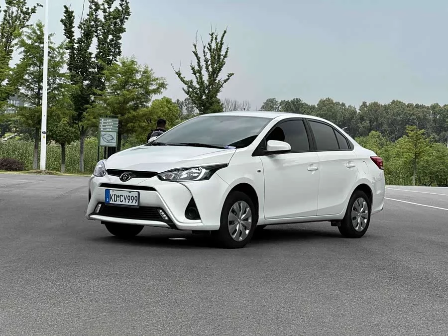 Toyota YARiS L Enjoy