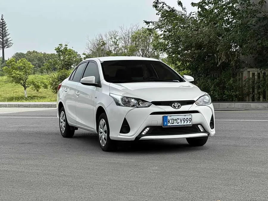 Toyota YARiS L Enjoy