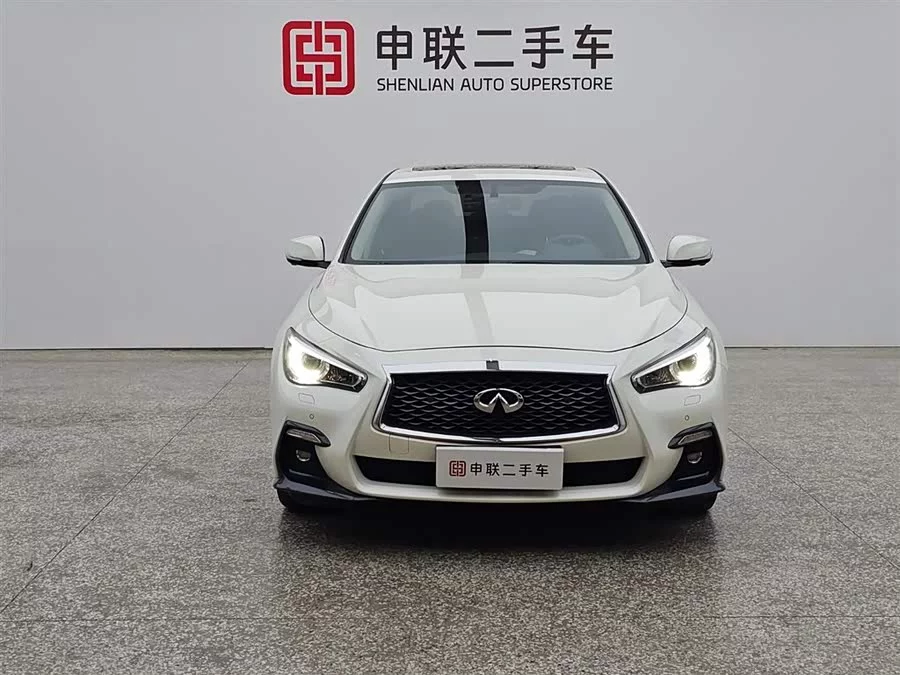 Infiniti Q50L