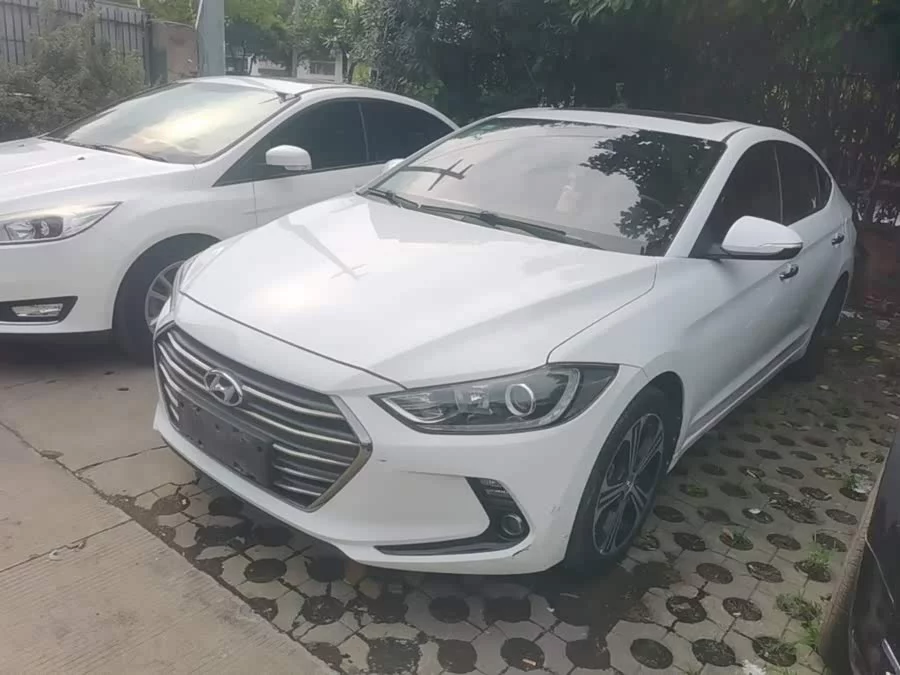 Hyundai elantra
