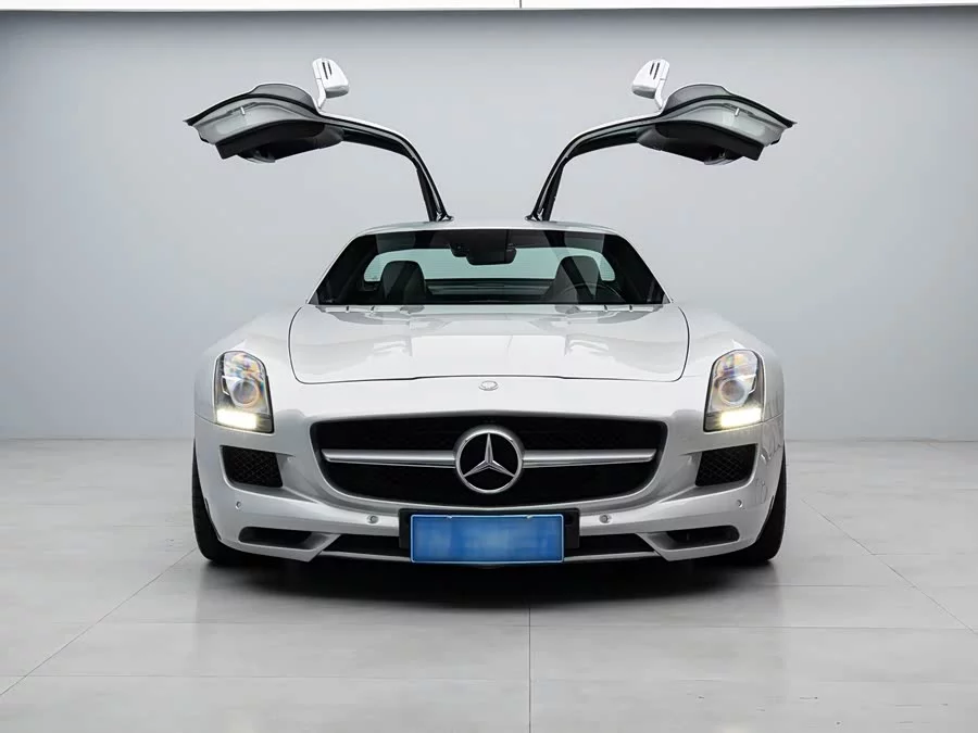 Mercedes Benz SLS-Class AMG