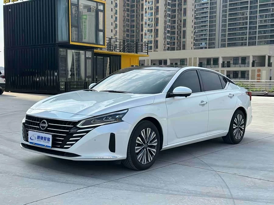Nissan Teana