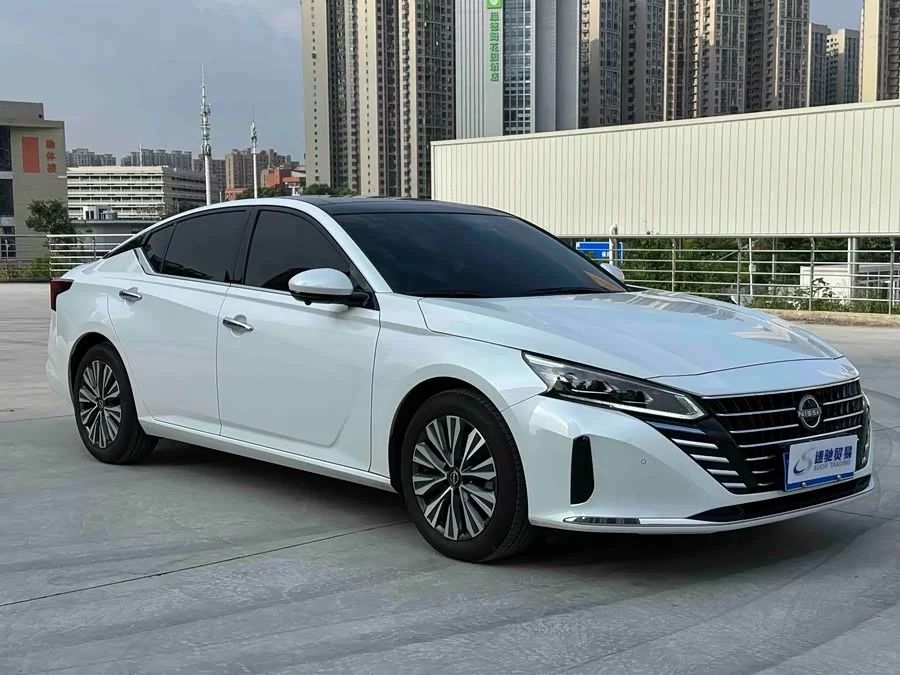 Nissan Teana