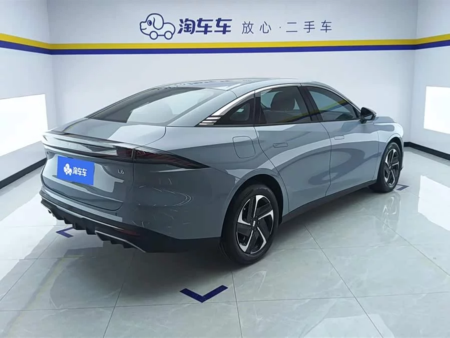 Geely Galaxy L6