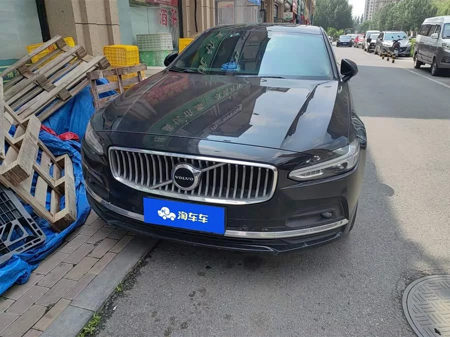 Volvo S90