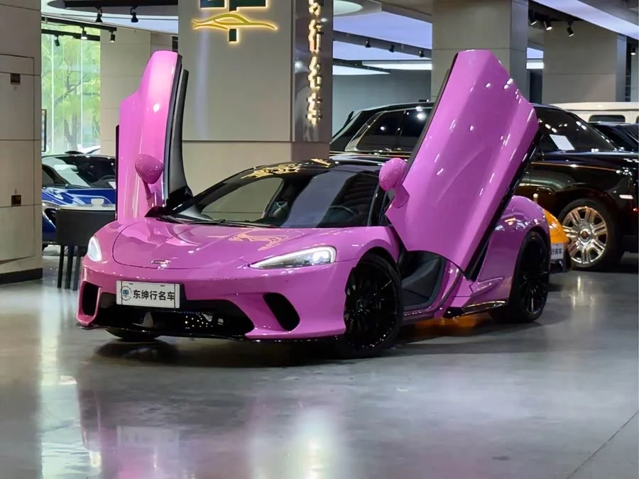 McLaren GT