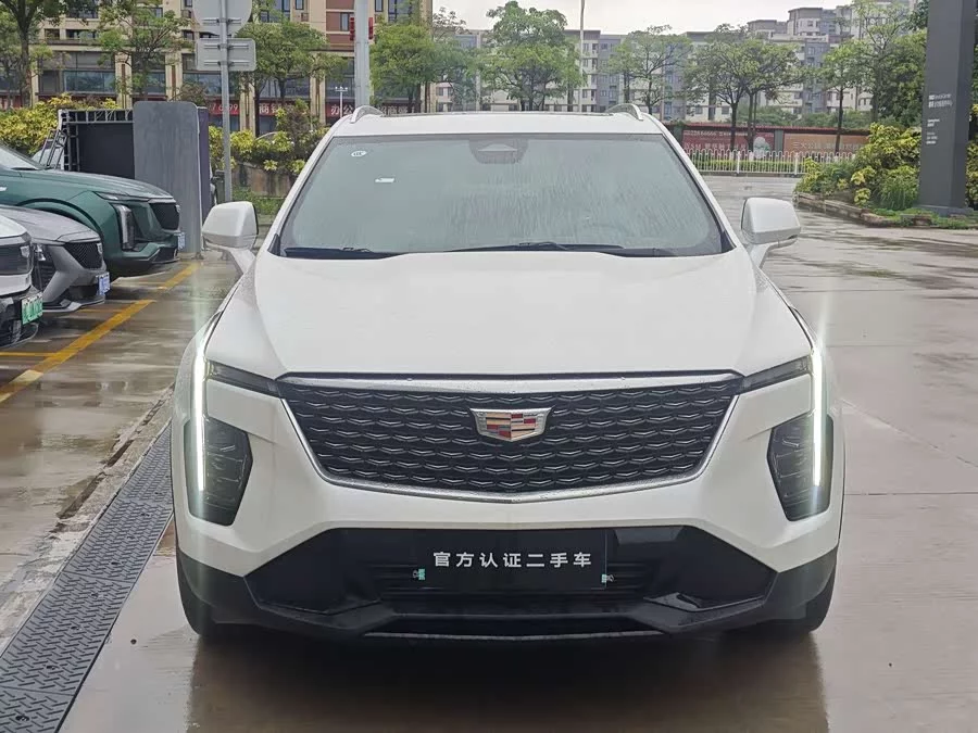 Cadillac XT4