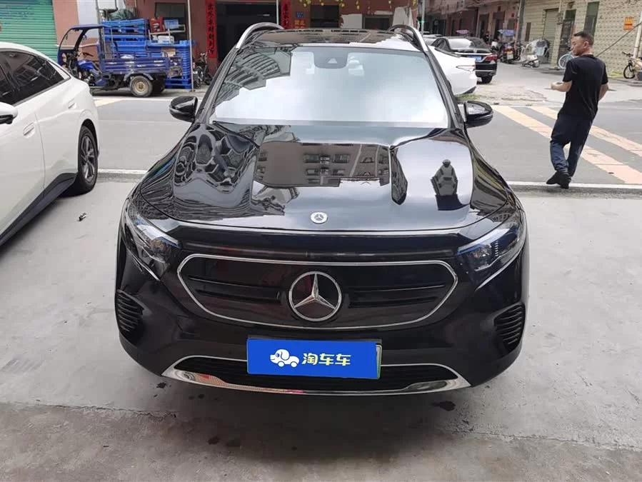 Mercedes Benz EQB