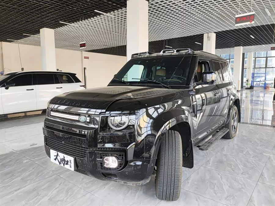 Land Rover guard