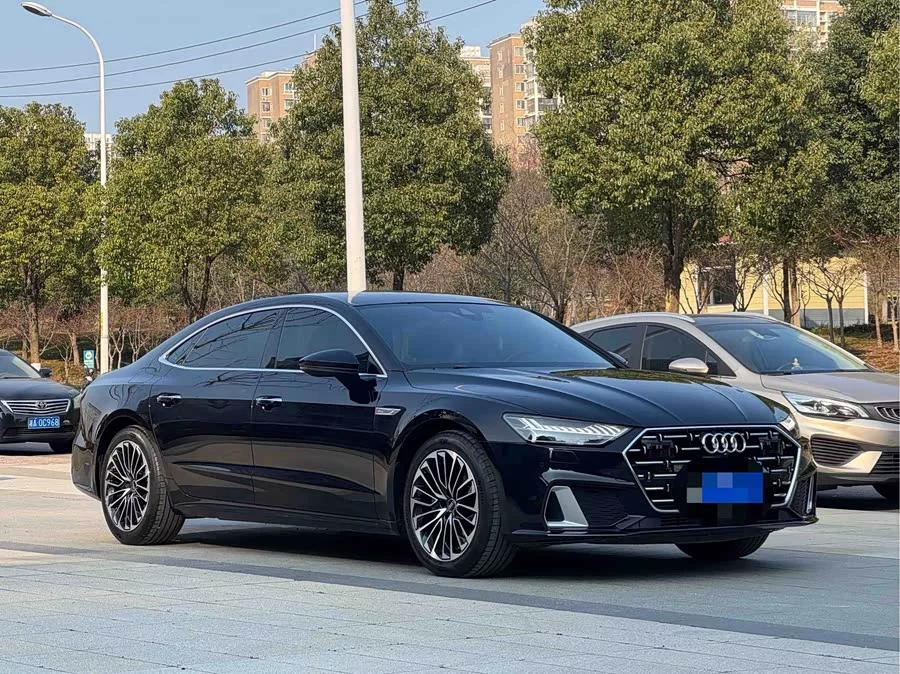 Audi A7L