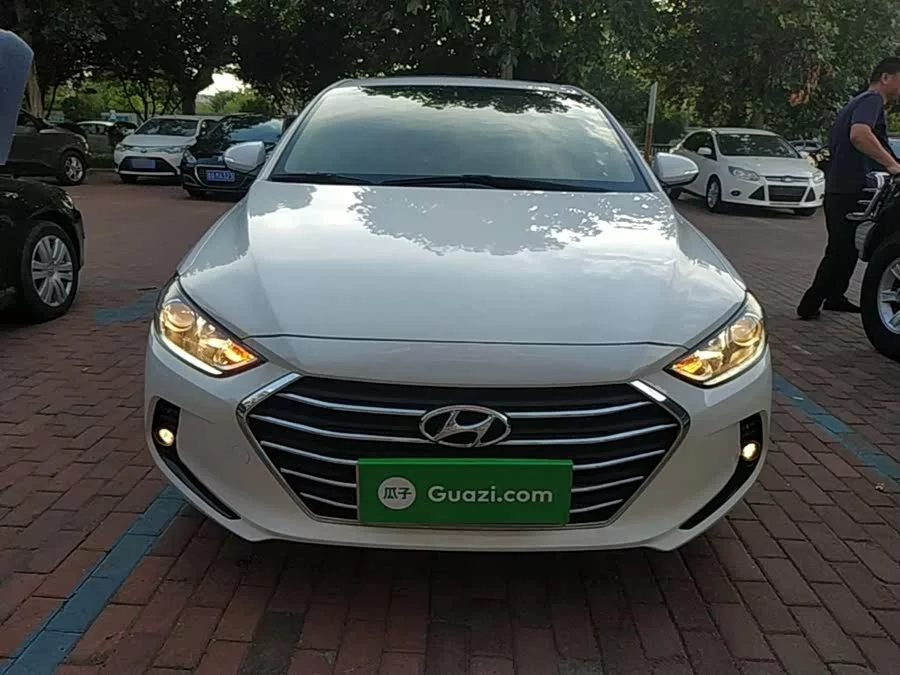 Hyundai elantra
