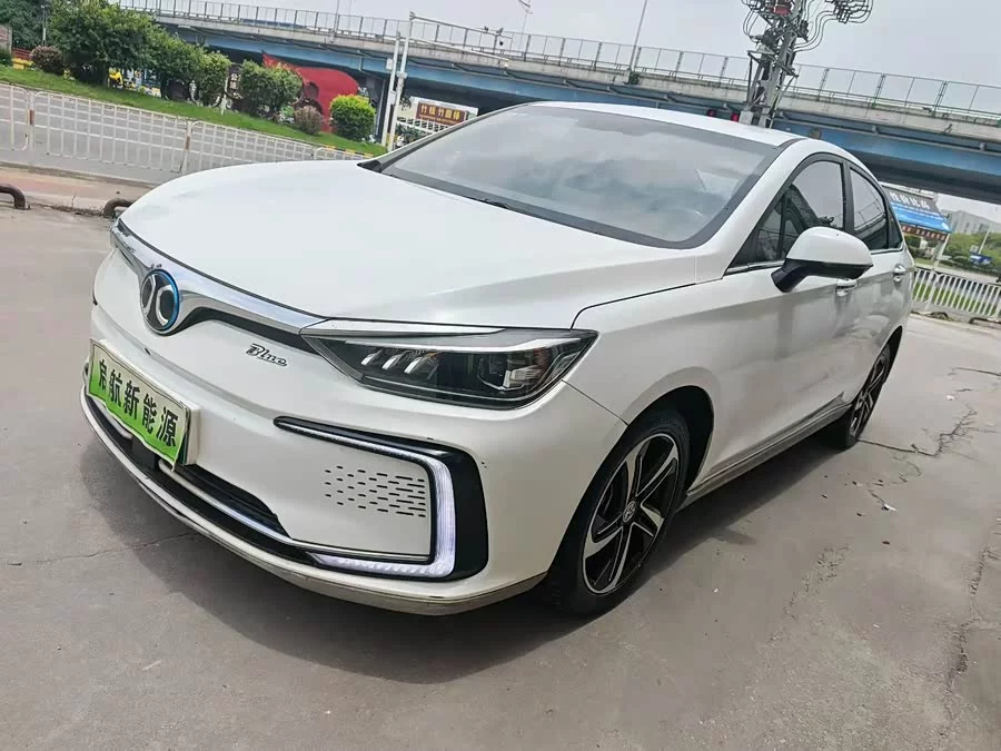 BAIC Beijing EU5
