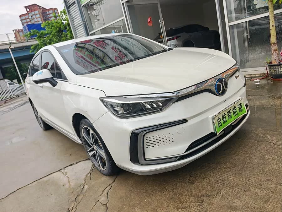 BAIC Beijing EU5