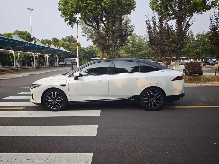 Xpeng P5